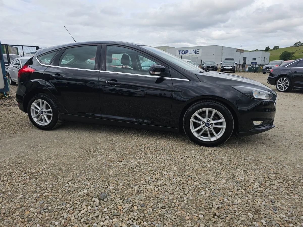 Ford Focus Zetec 2015 - Image 2