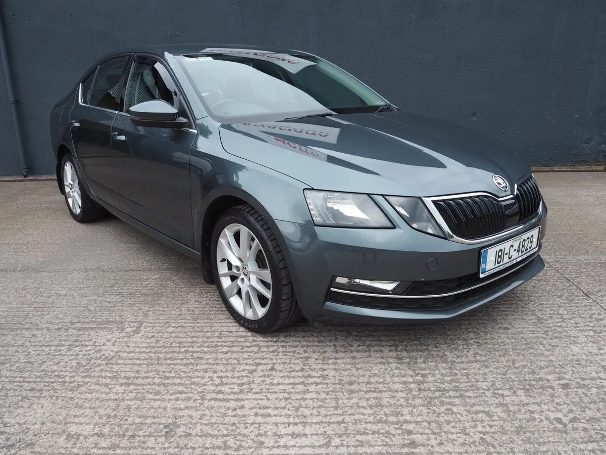 Skoda Octavia Style *Reserved Deposit Taken* - Image 3