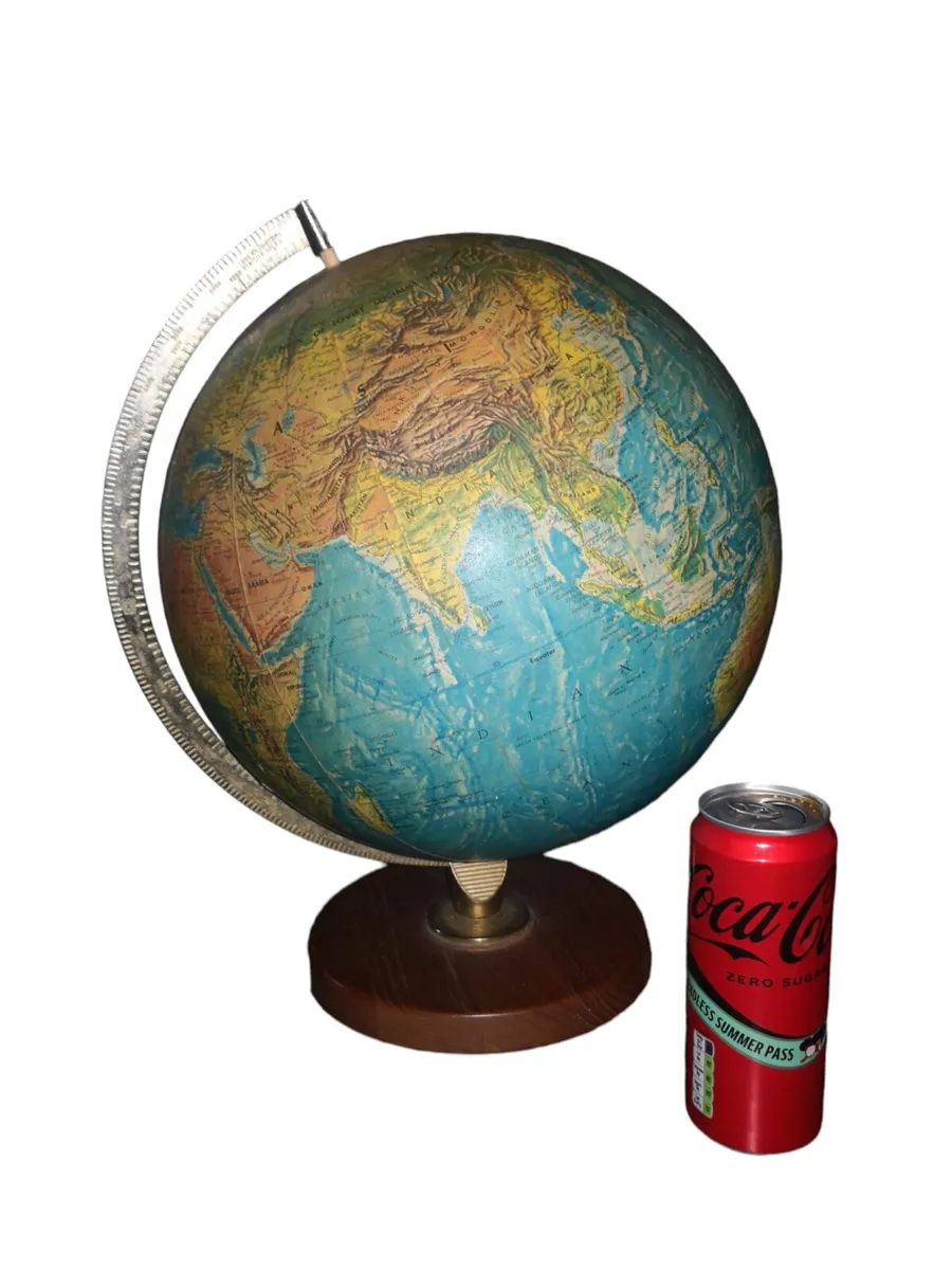 Large vintage 60s globe on wooden base - Image 1