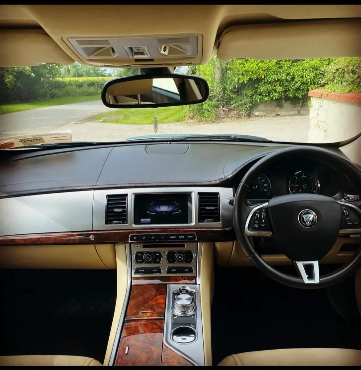 Jaguar XF - Image 3