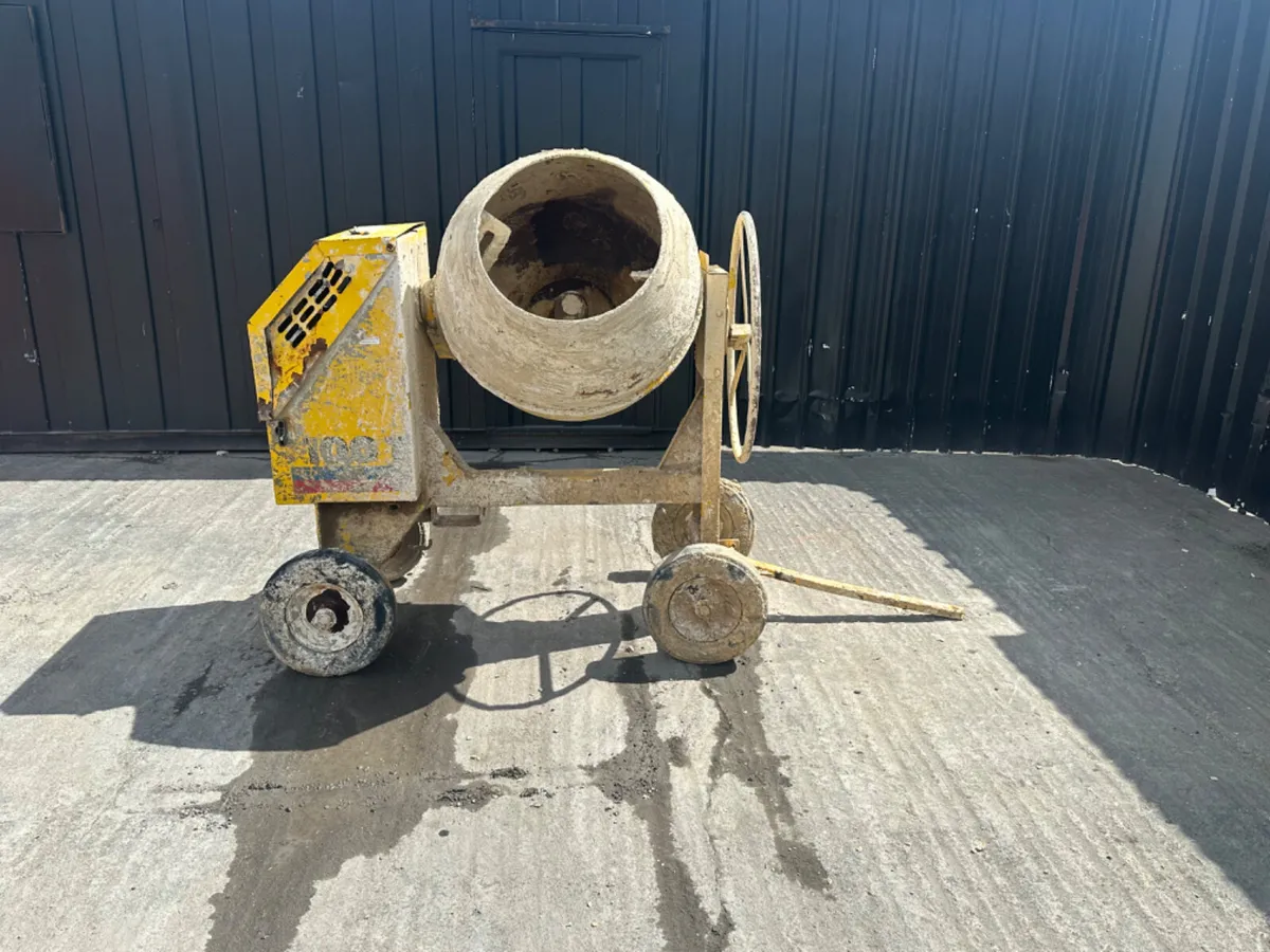 2019 Winget 100T Diesel Mixer - Image 1