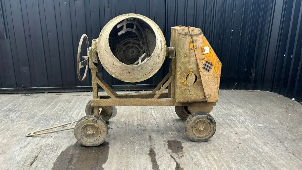 Benford 5/3.5 Portable Diesel Mixer - Image 1