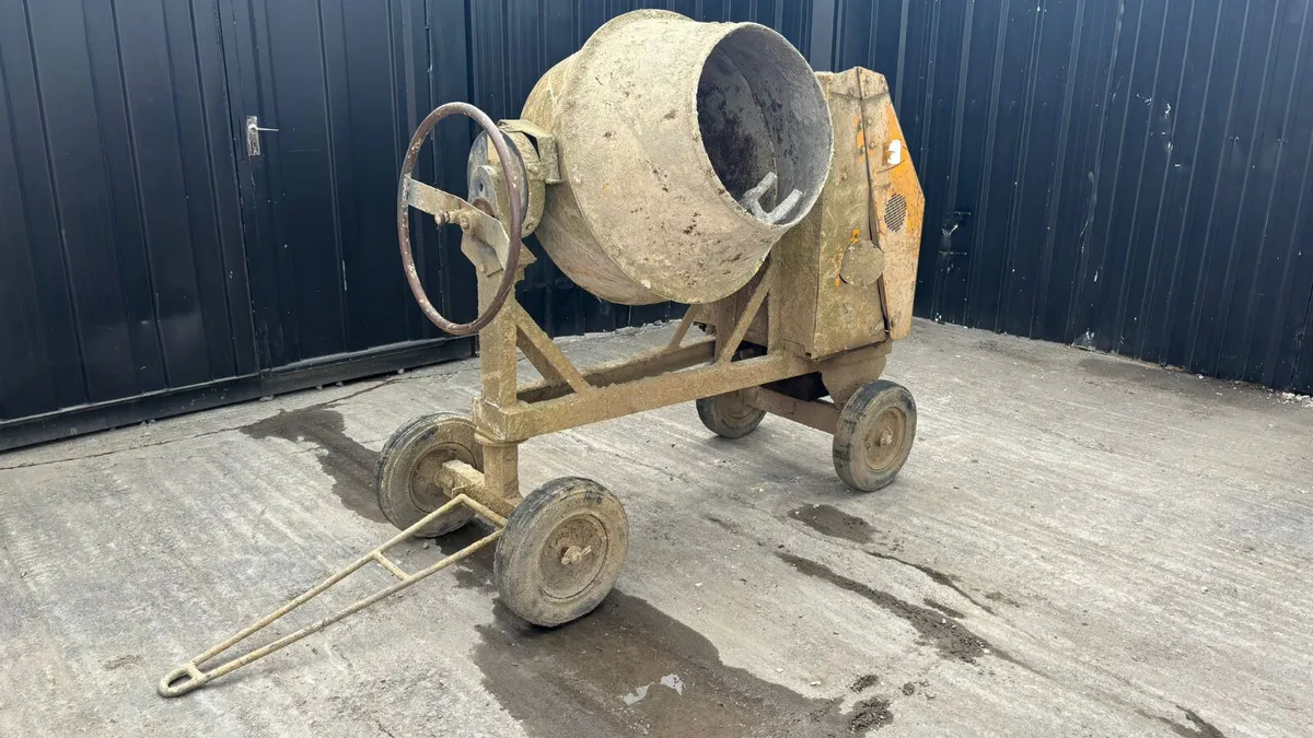 Benford 5/3.5 Portable Diesel Mixer - Image 2