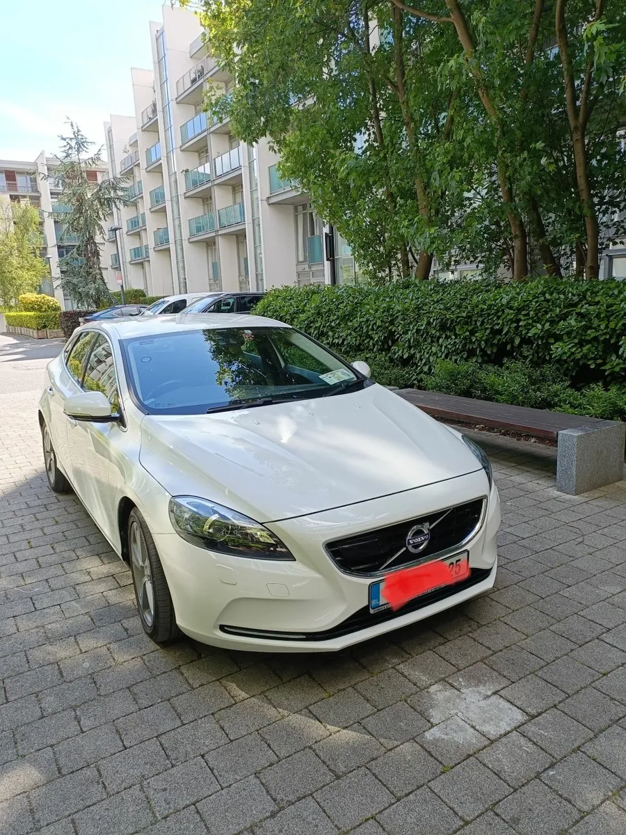 Volvo V40 2013 Automatic *VERY LOW MILEAGE* - Image 1