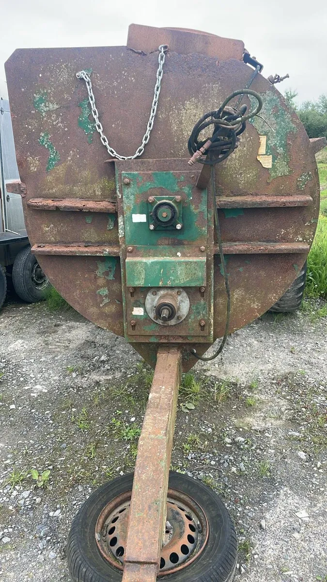 Dung spreader for sale in Co. Leitrim for €3,000 on DoneDeal