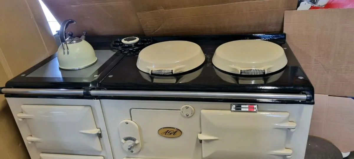 AGA Delux, Special Edition Electric  Cooker - Image 4
