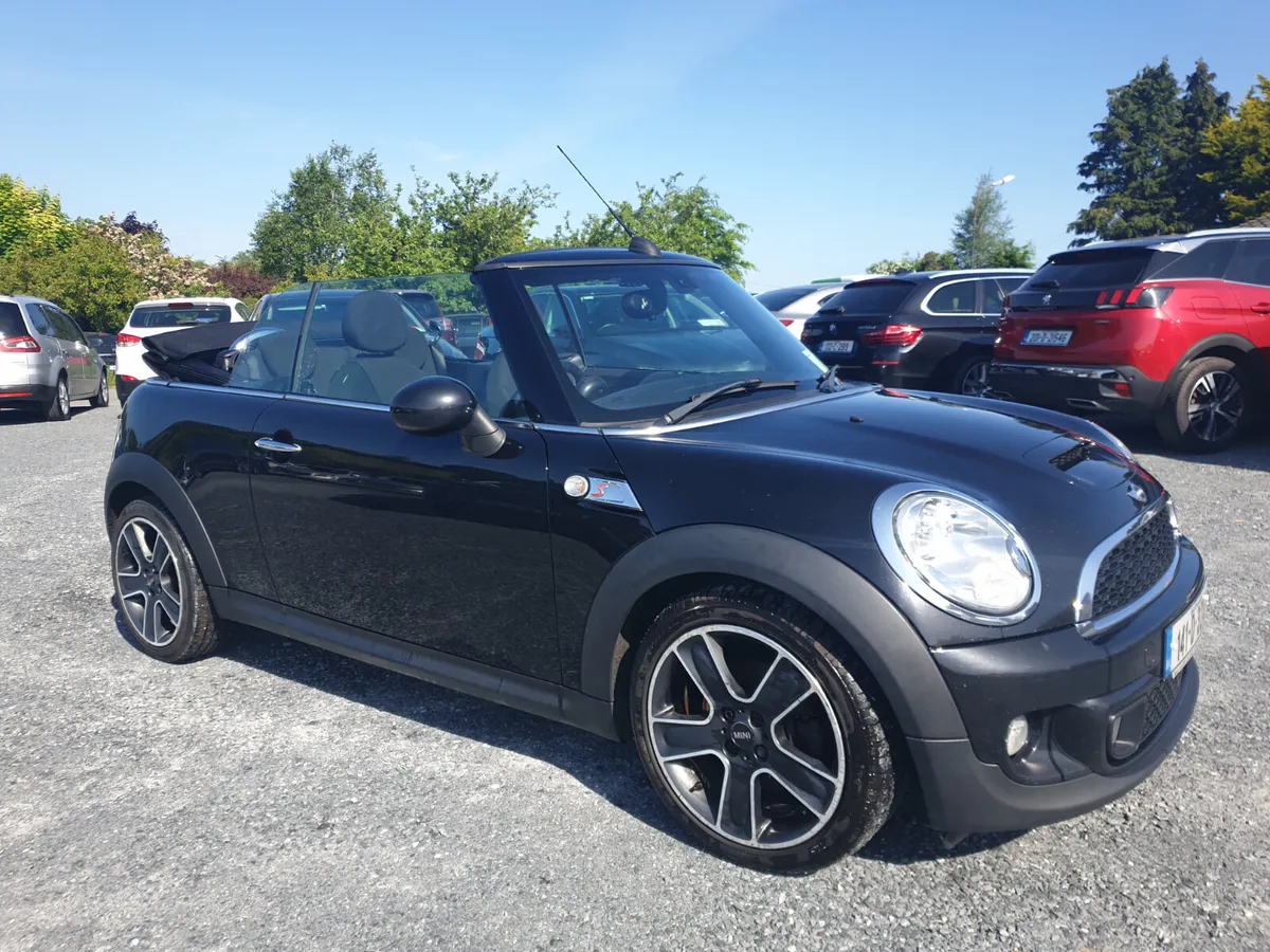 Mini Cooper 2014 Convertible - Image 1