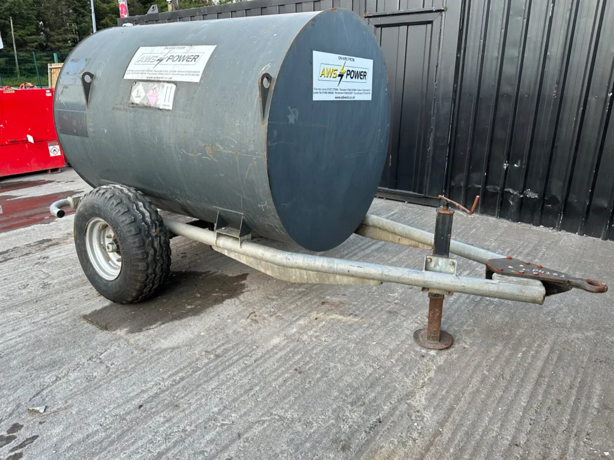2000L Fuel Proof Bunded Bowser - Image 4