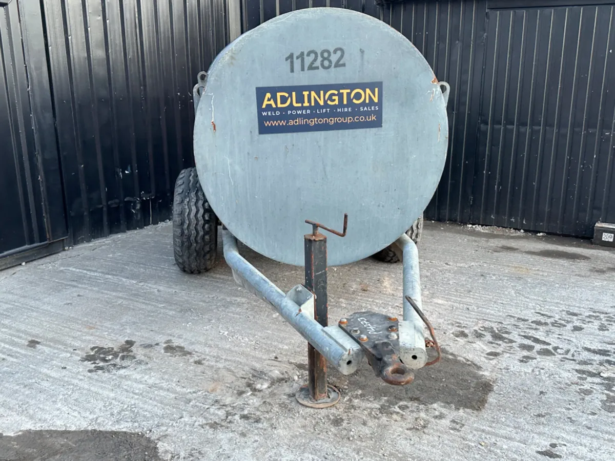 2000L Fuel Proof Bunded Bowser - Image 3