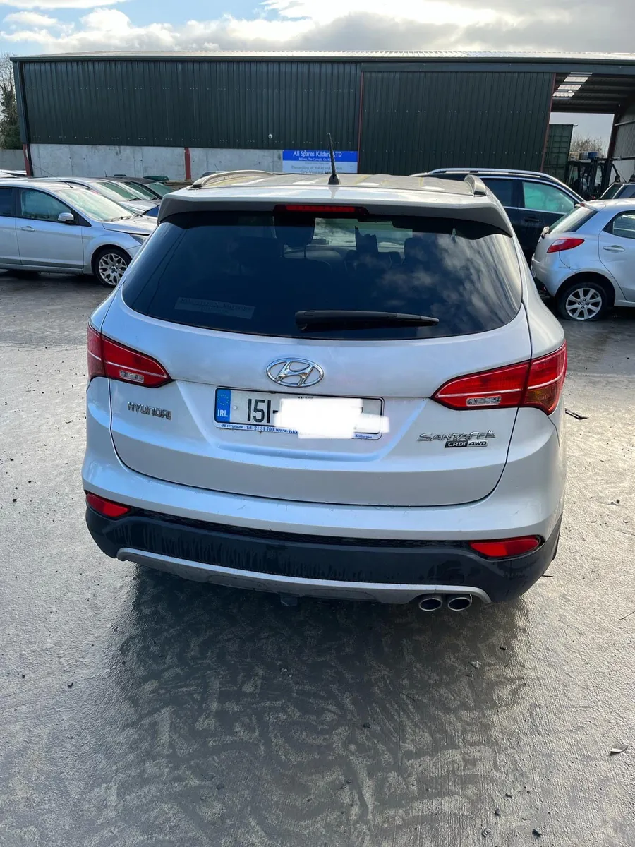 2015 Hyundai Sante Fe *For Parts* - Image 2