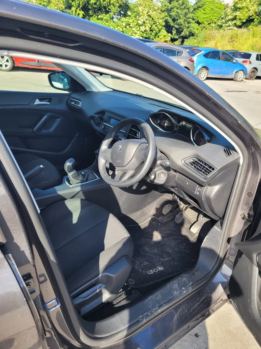 2016 Peugeot 308 - Image 3
