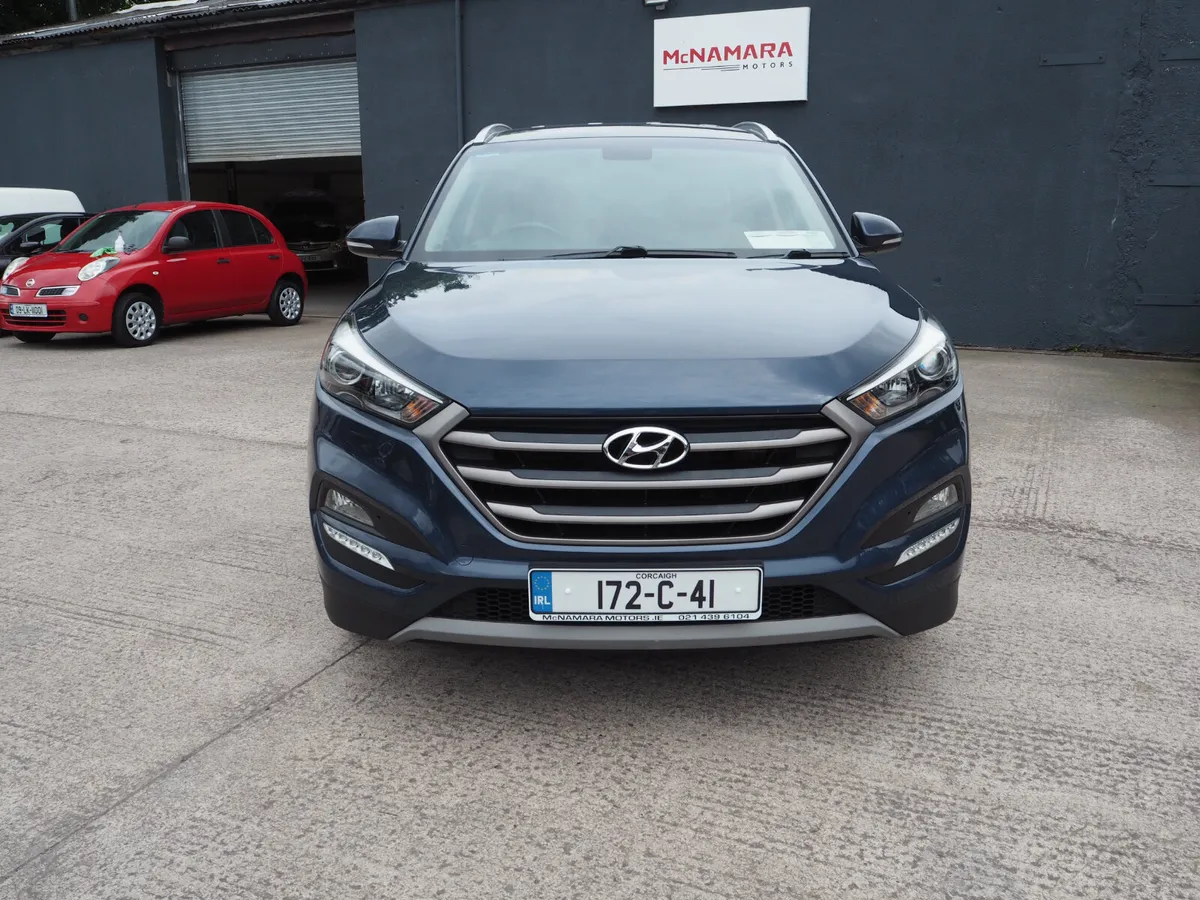 Hyundai Tucson Executive Low Km 1 Owner FSH! - Image 4