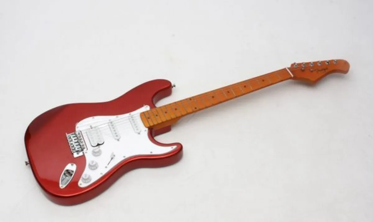 60’s Strat Style Guitar HUGE SALE  €99 Red/White - Image 1