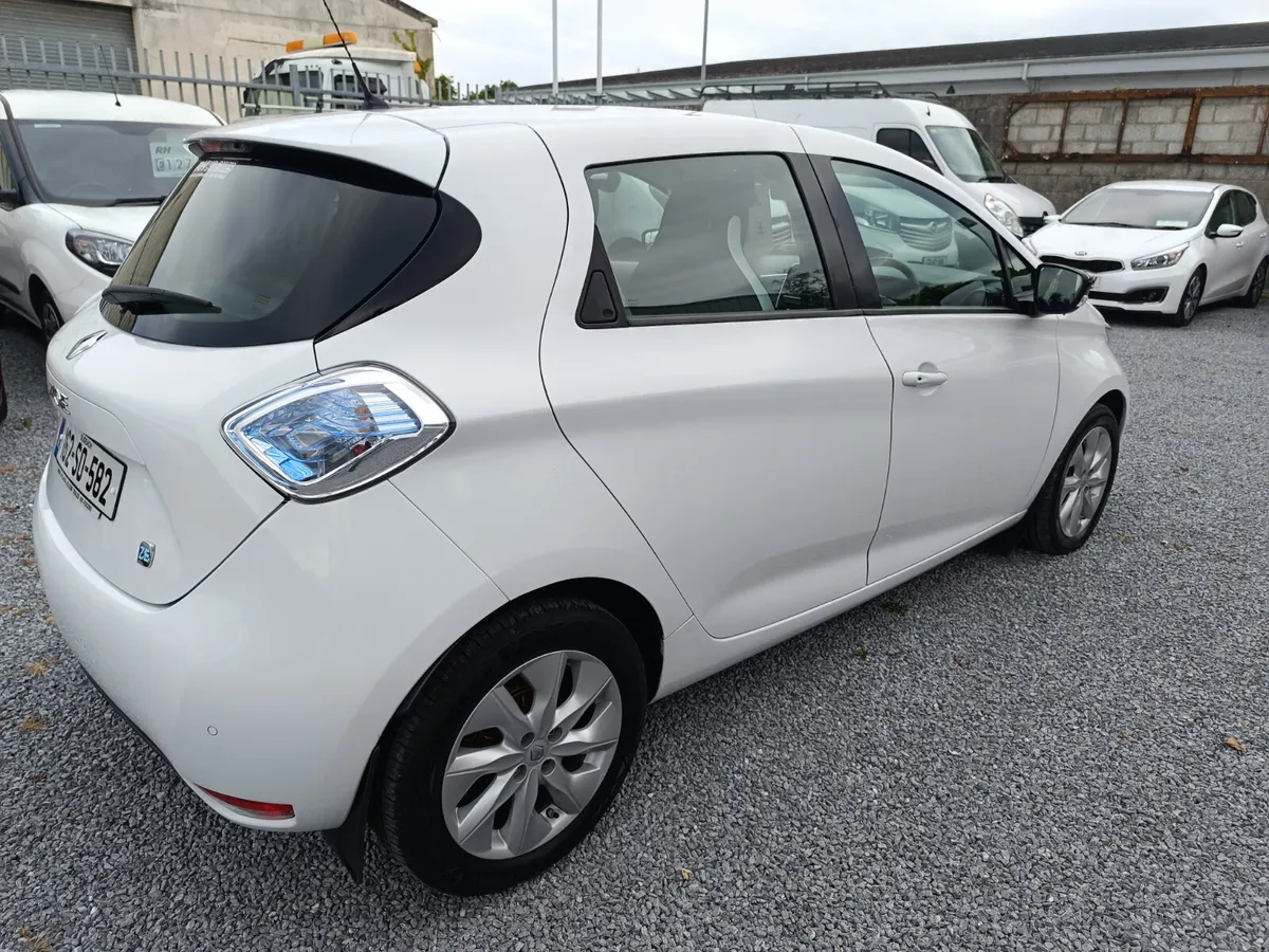 2016 Renault Zoe dynamique 22kwh electric - Image 4