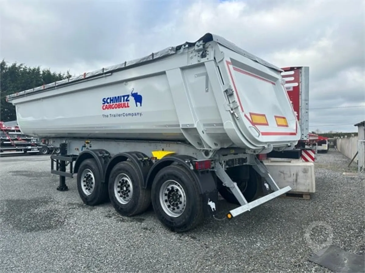 2025 Schmitz 8.2m Tipper Electric Cover - Image 1