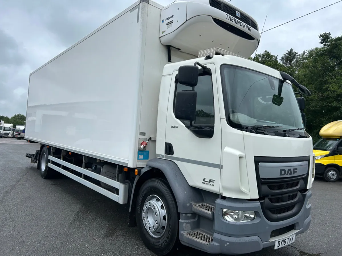 2016 Daf lf 220 18ton multi temp fridge tail lift - Image 3