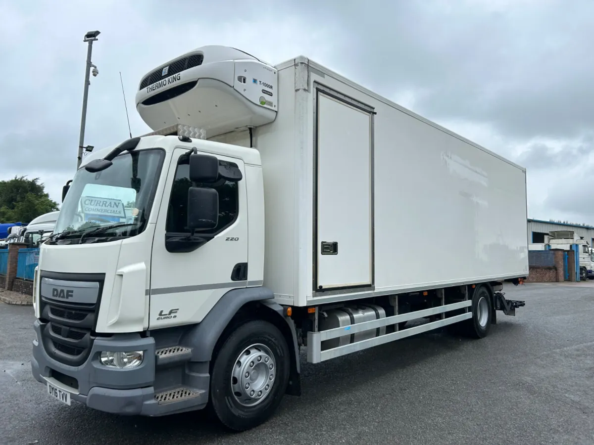 2016 Daf lf 220 18ton multi temp fridge tail lift - Image 1