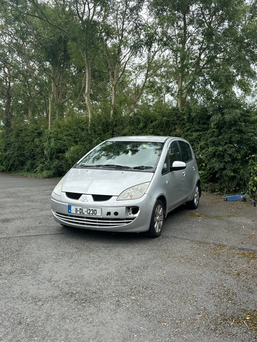 2011 misrabishi colt - Image 3
