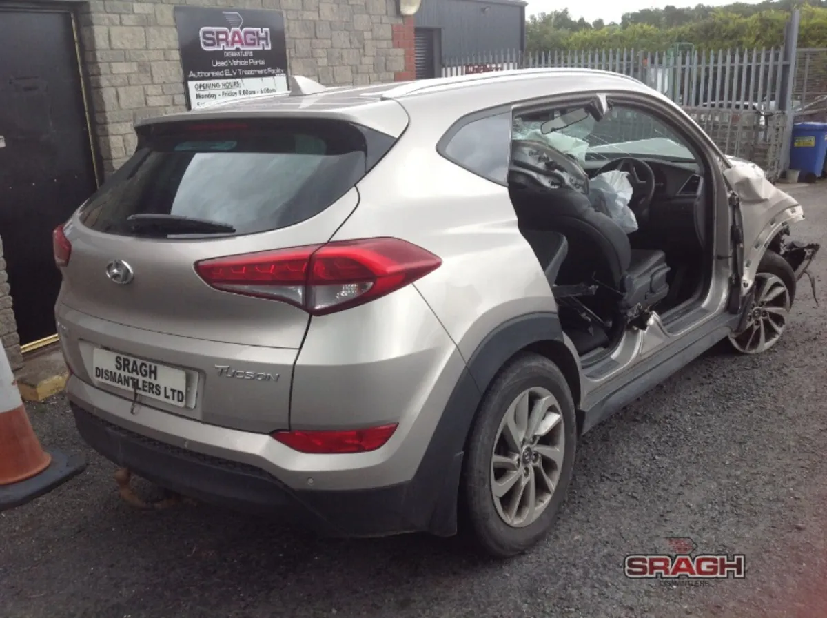 2017 HYUNDAI TUCSON 1.7 EXECUTIVE 5DR - Image 4