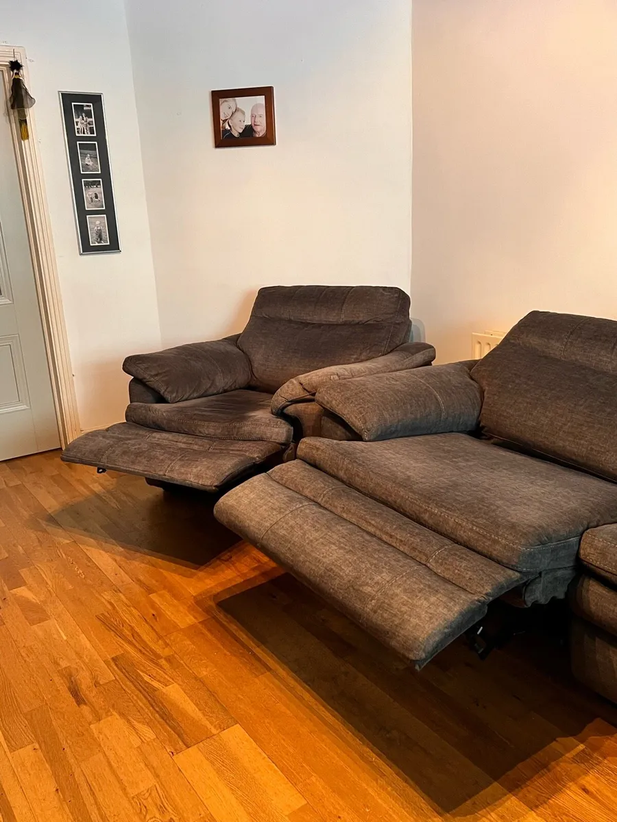 Valentino electric recliner sofa set - Image 1