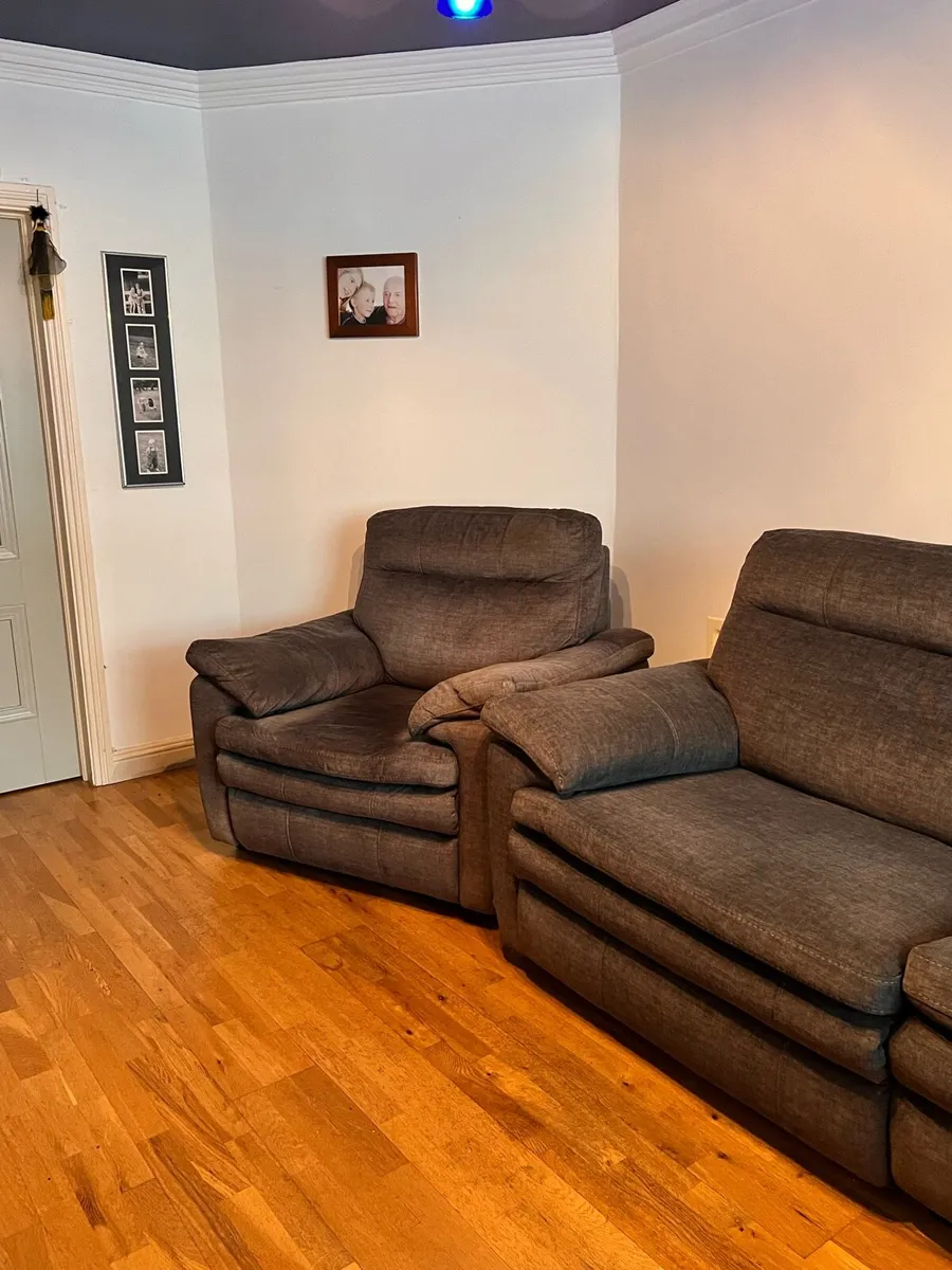 Valentino electric recliner sofa set - Image 2