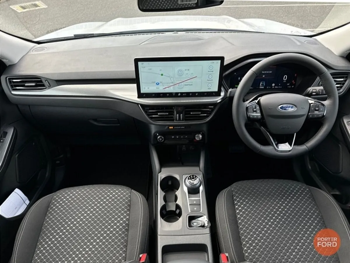 Ford Kuga Titanium 2.5 Phev 243PS  18  Alloys - Image 2