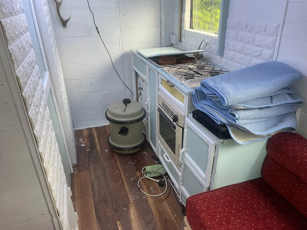 Camper van - Image 3