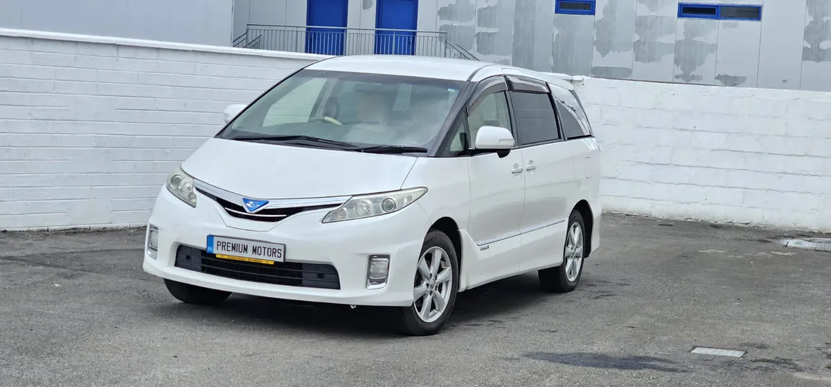 Toyota Estima Hybrid 8 seater - Image 2