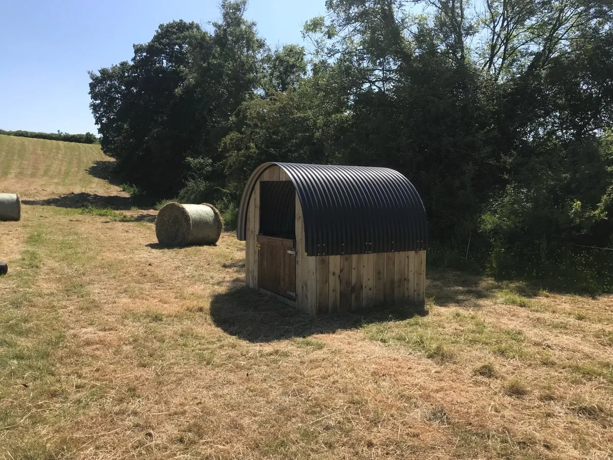 Custom field shelters - Image 4