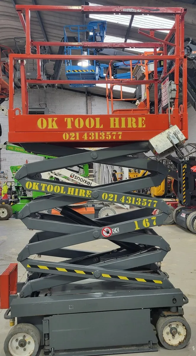 Electric Scissors Lifts & Hoists - Image 4