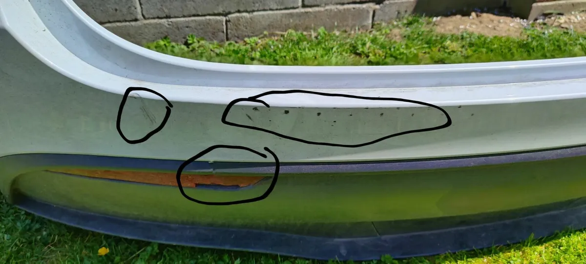 Tesla Model Y tailgate trunk and rear bumper - Image 3