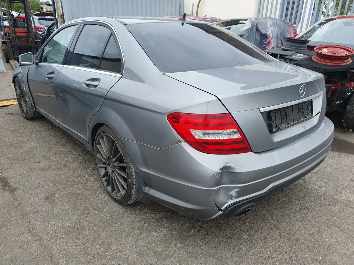 12 MERCEDES C-CLASS  2.2 CDI FOR BREAKING - Image 3
