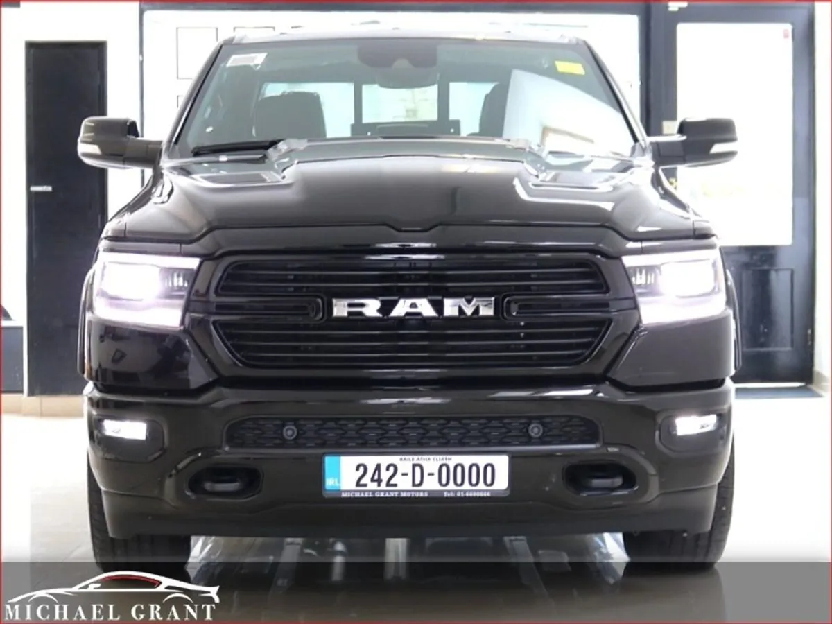 Dodge Ram 1500 Laramie Hemi 5.7 V8 Petrol 4X4 Cre - Image 2