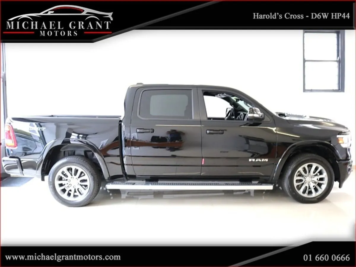 Dodge Ram 1500 Laramie Hemi 5.7 V8 Petrol 4X4 Cre - Image 4