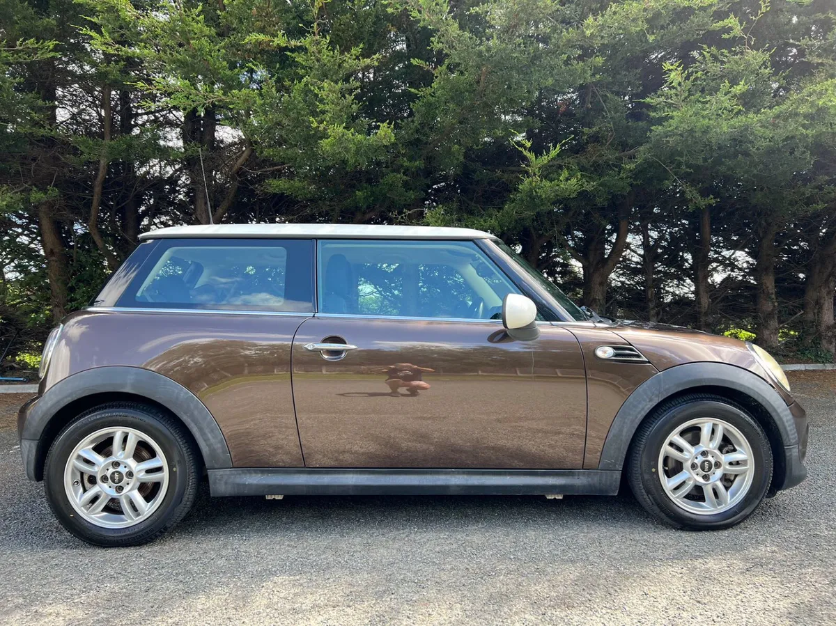 11 Mini Cooper Autos - Image 4