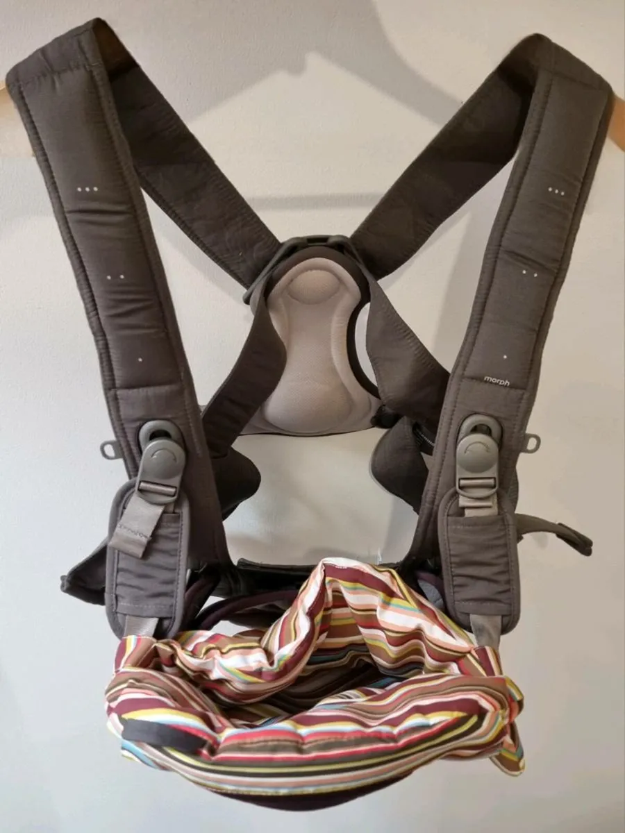 Baby sling - Image 1