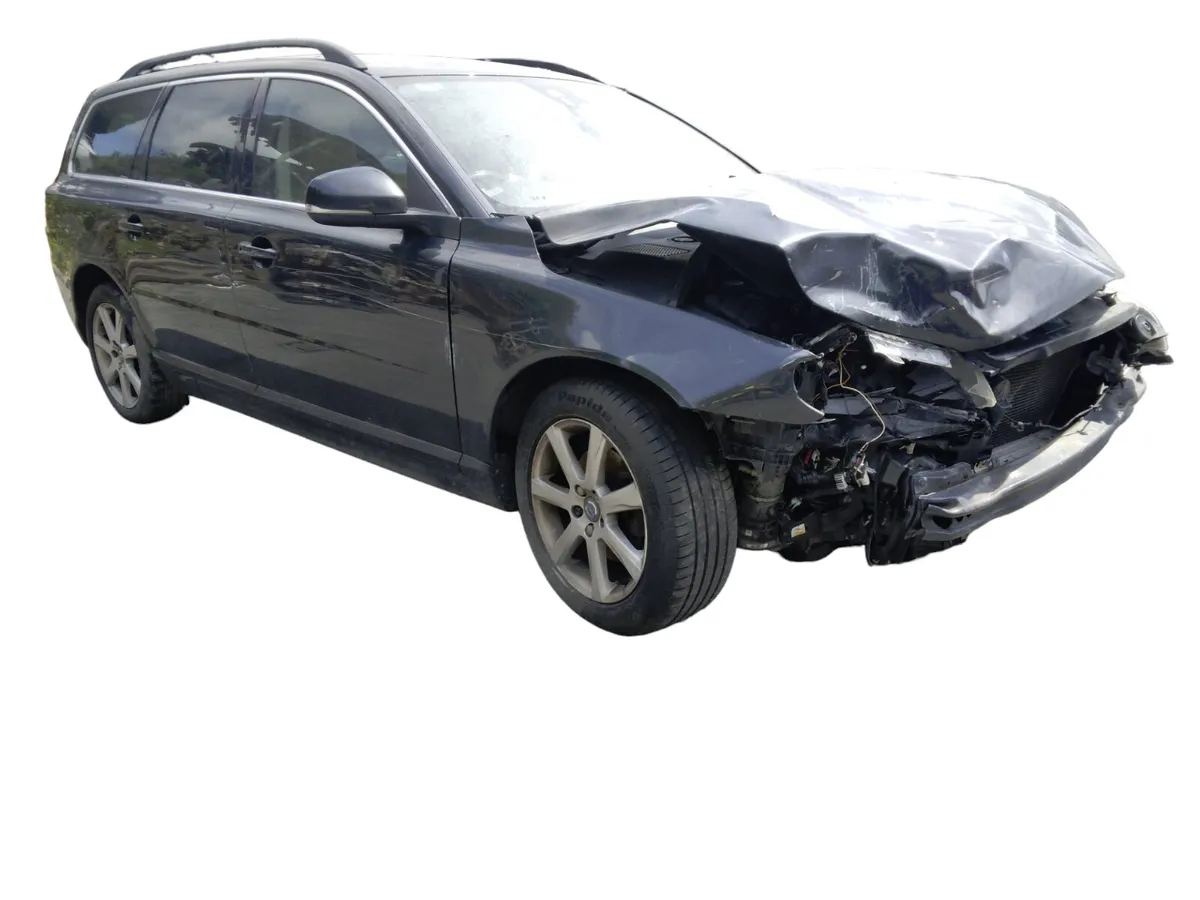2015 VOLVO V70 For Breaking/Dismantling - Image 4