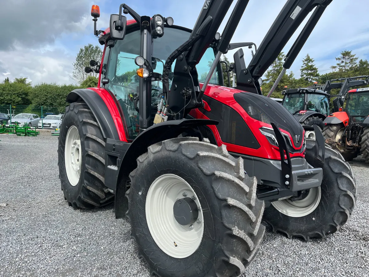 NEW Valtra G135 with G4S Loader - Image 4