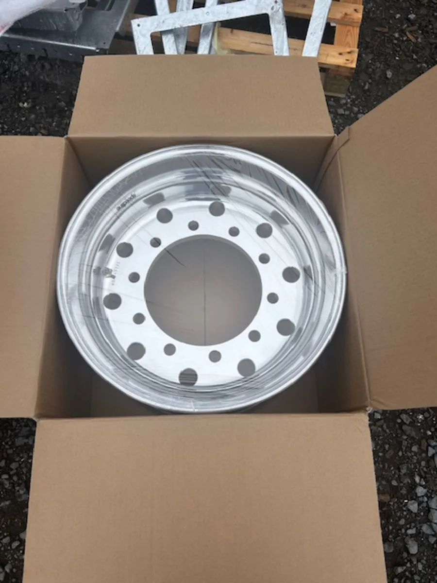 Alloy rims for sale - Image 2