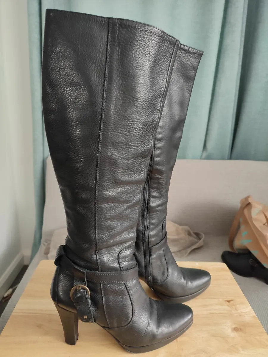 Italian Soft Leather Knee High Boots. Size 39. for sale in Co. Cork for 75 on DoneDeal