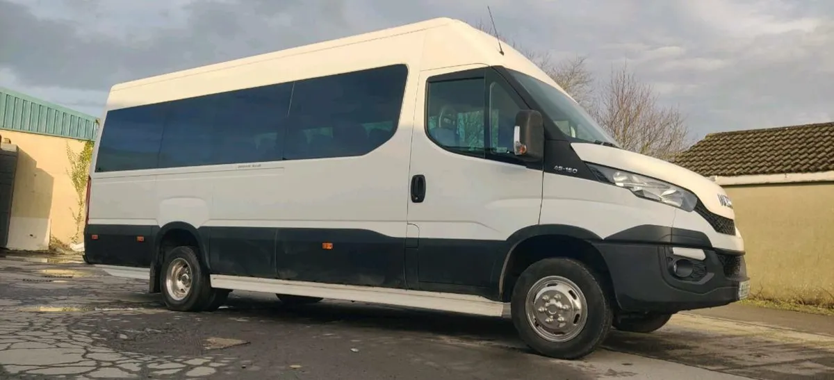 Iveco daily 151 16 seater with large boot Mileage - Image 2