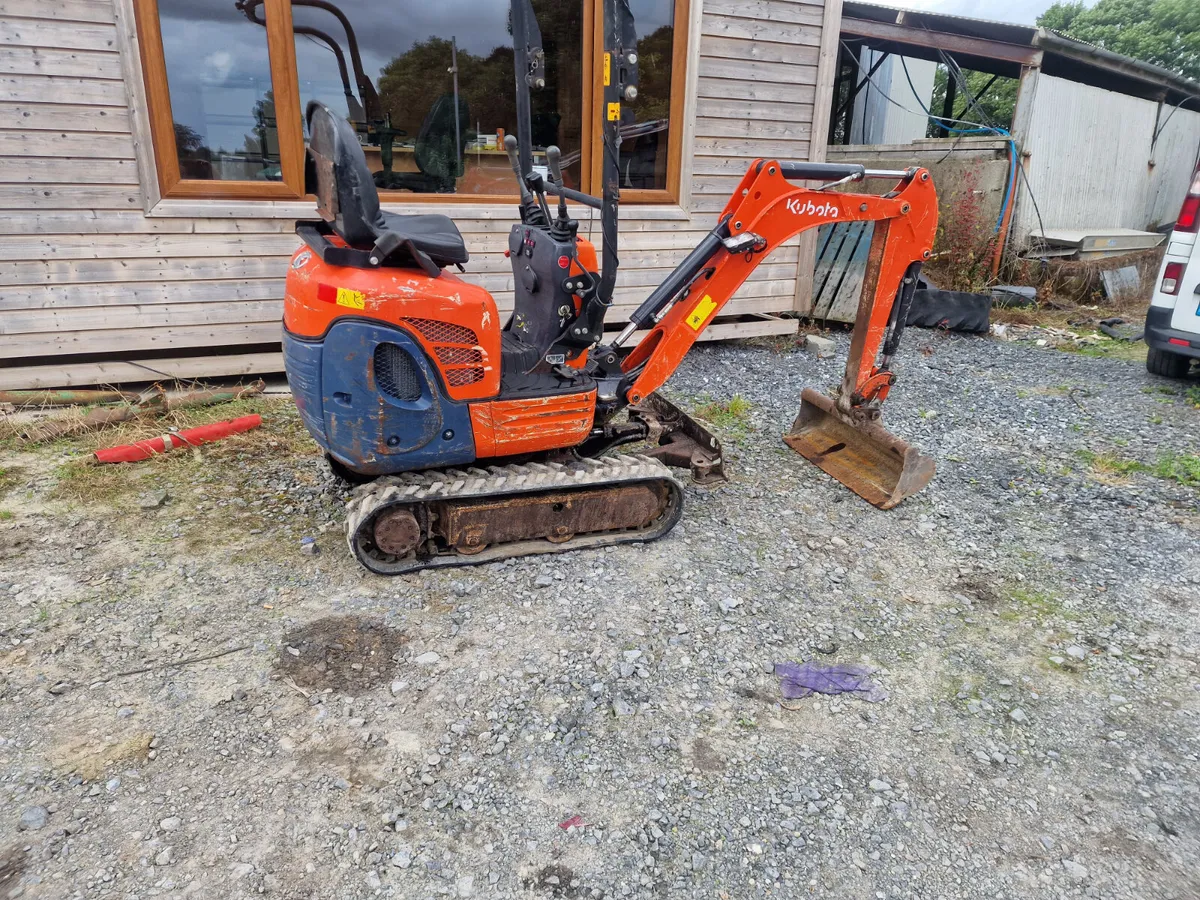 Kubota  .8 tonne - Image 1