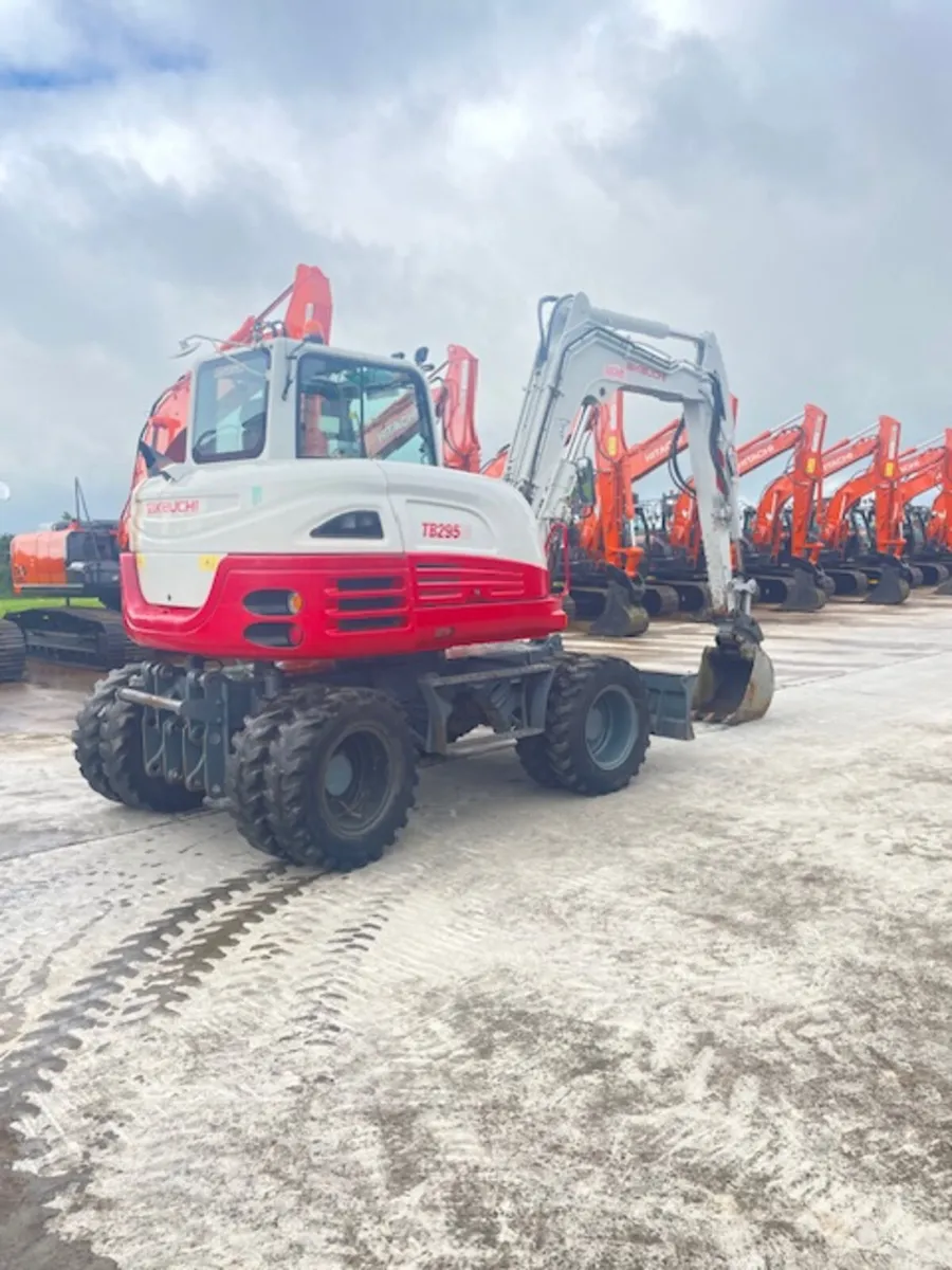 Takeuchi TB295W - Image 3