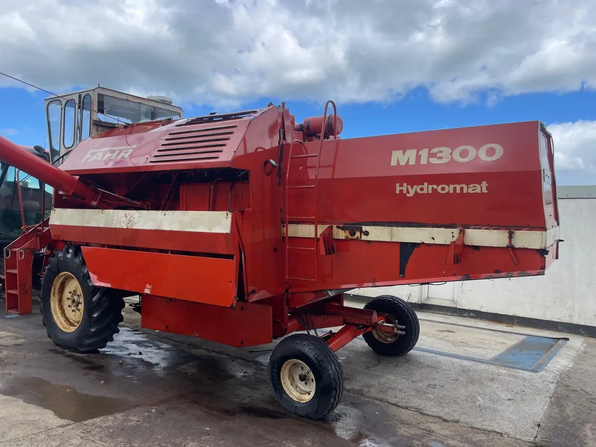 Fahr M1300 Hydro Combine - Image 3