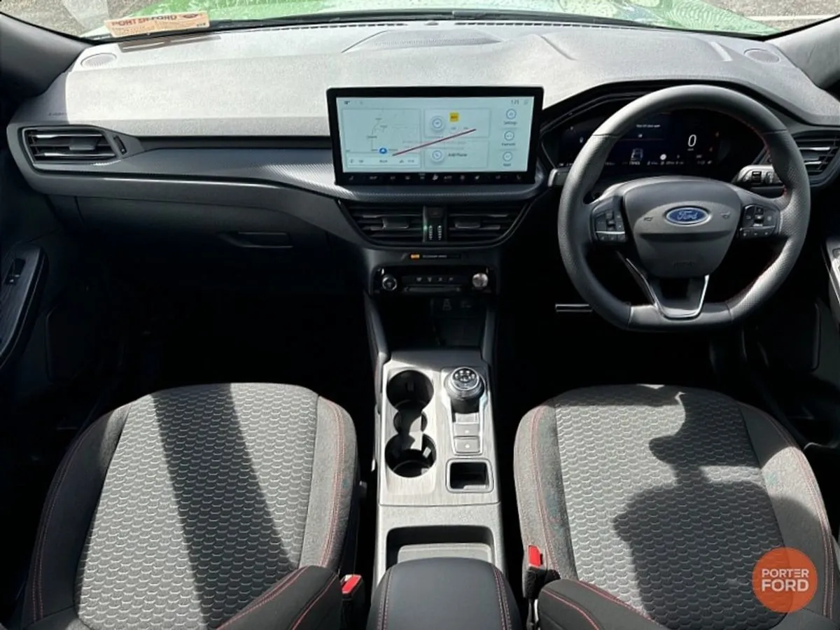 Ford Kuga ST Line 2.5 Phev 243PS - Image 2