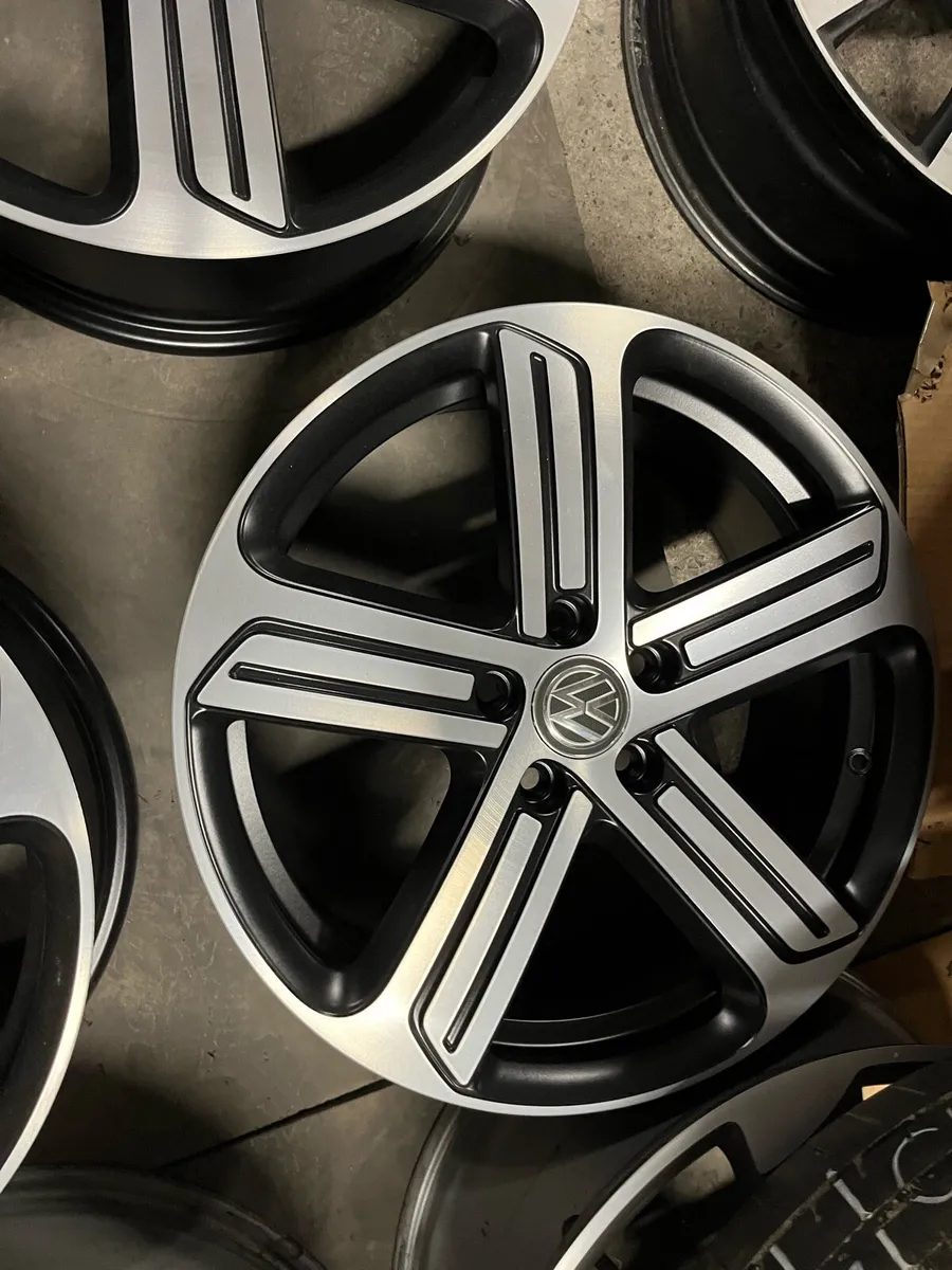 18” Vw orginal alloys in New condition - Image 3