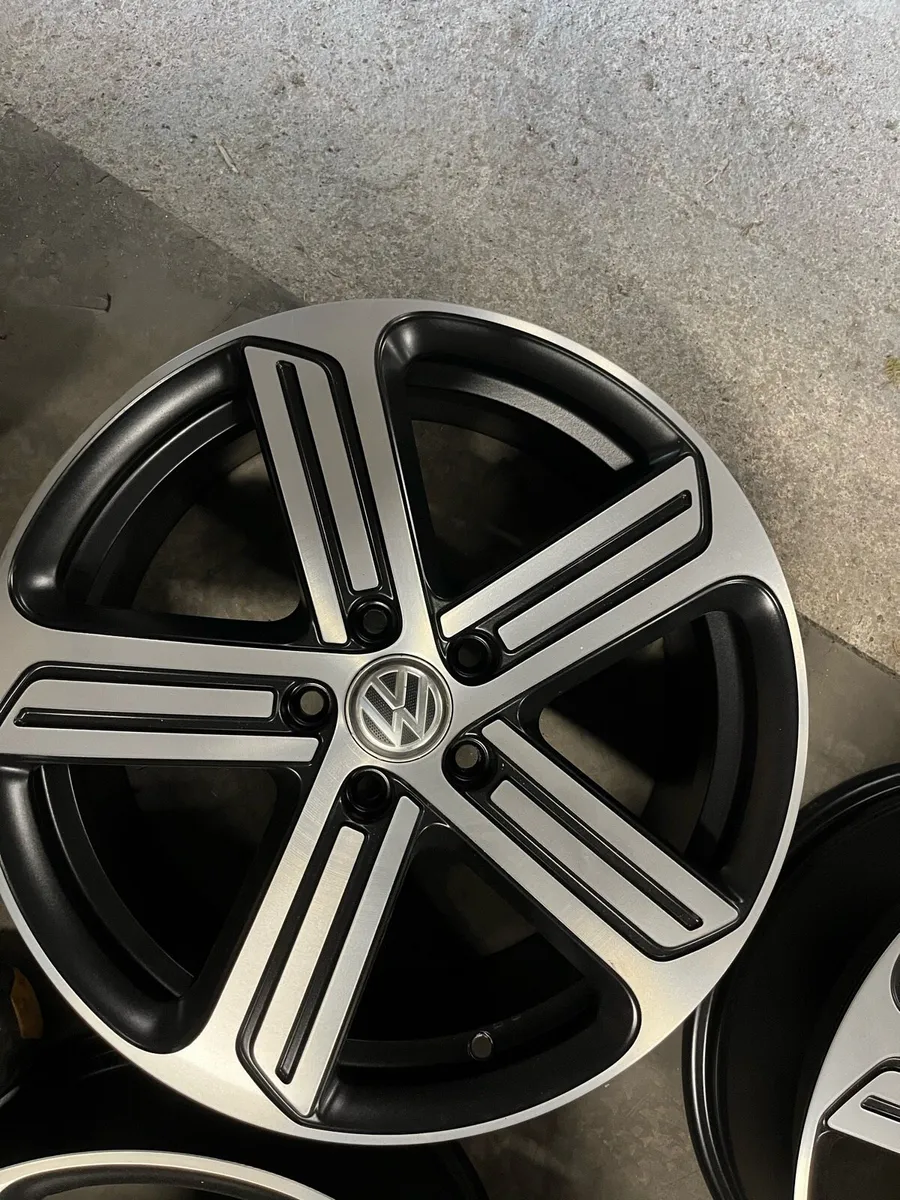 18” Vw orginal alloys in New condition - Image 4