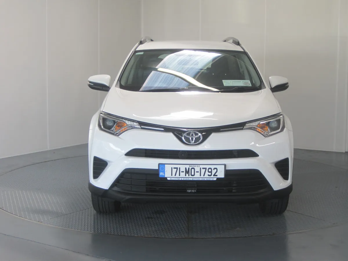 Toyota RAV4 2017 - Image 2