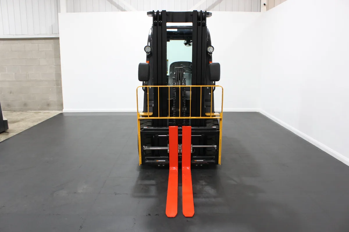 Hifoune FD30 – 3 Ton Counterbalance Forklift - Image 4
