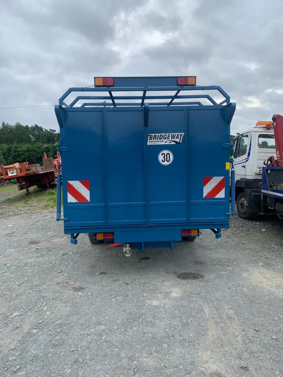 Bridgeway cattle trailer - Image 1